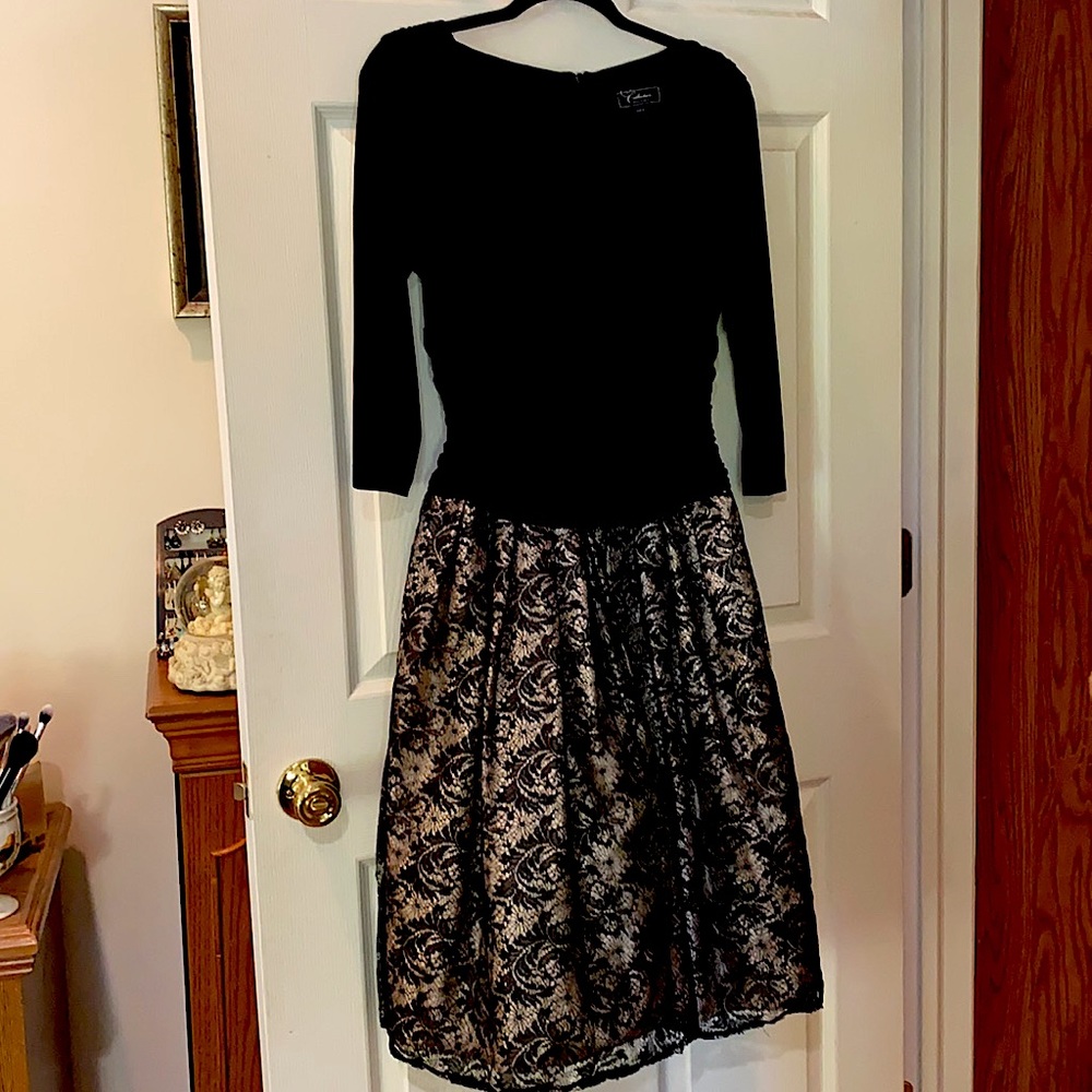 Gorgeous, flattering party dress